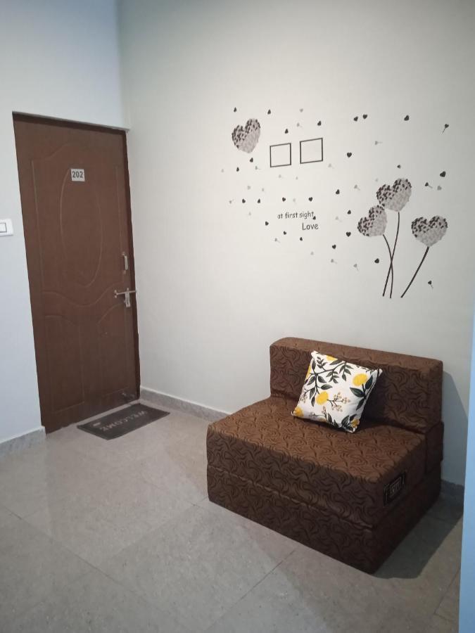 Triple1 Hostel & Homestay Rishīkesh Εξωτερικό φωτογραφία