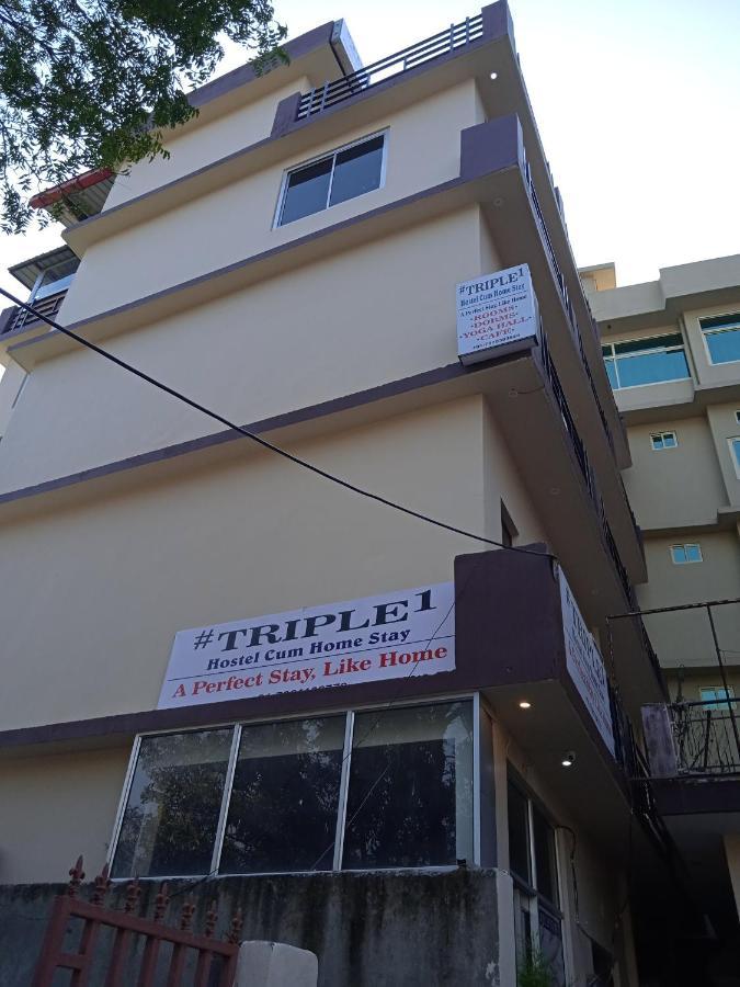 Triple1 Hostel & Homestay Rishīkesh Εξωτερικό φωτογραφία